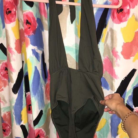 VICI ONE PIECE KINI - Picture 3 of 5